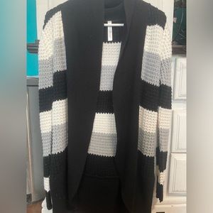 Bobbie Brooks Black, White, and Grey Cardigan